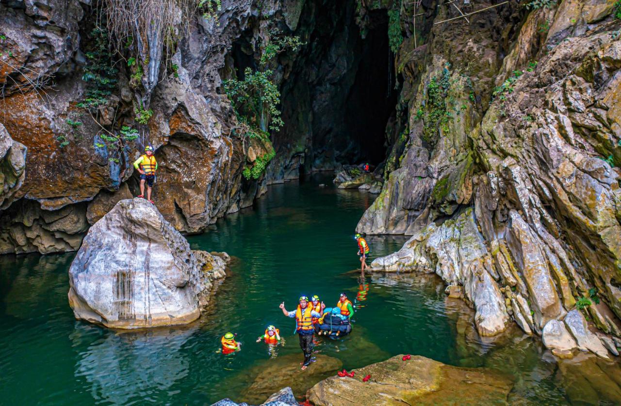 Greenland Backpackers Hostel Phong Nha Dış mekan fotoğraf